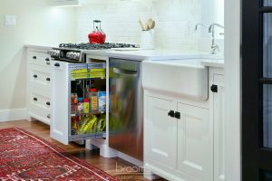 Parkhouse white painted custom kitchen with decorative legs 09