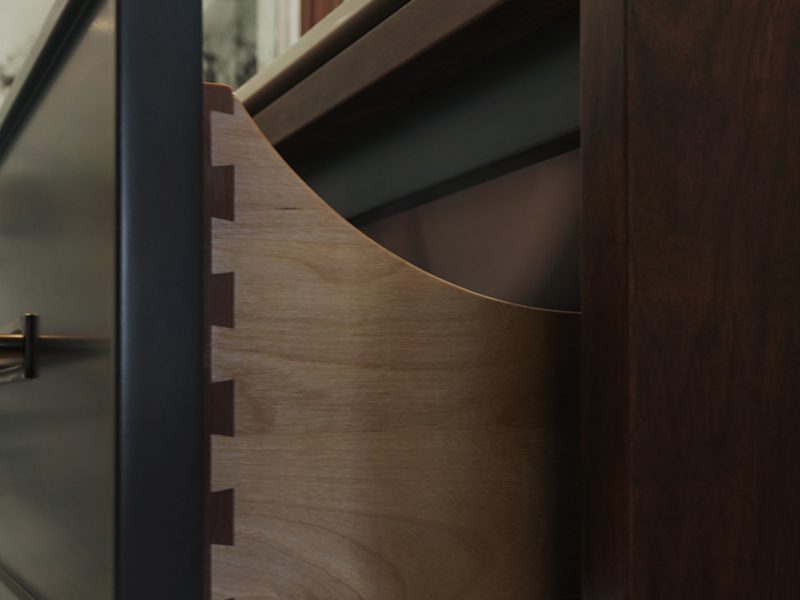 curved-drawer-box-detail