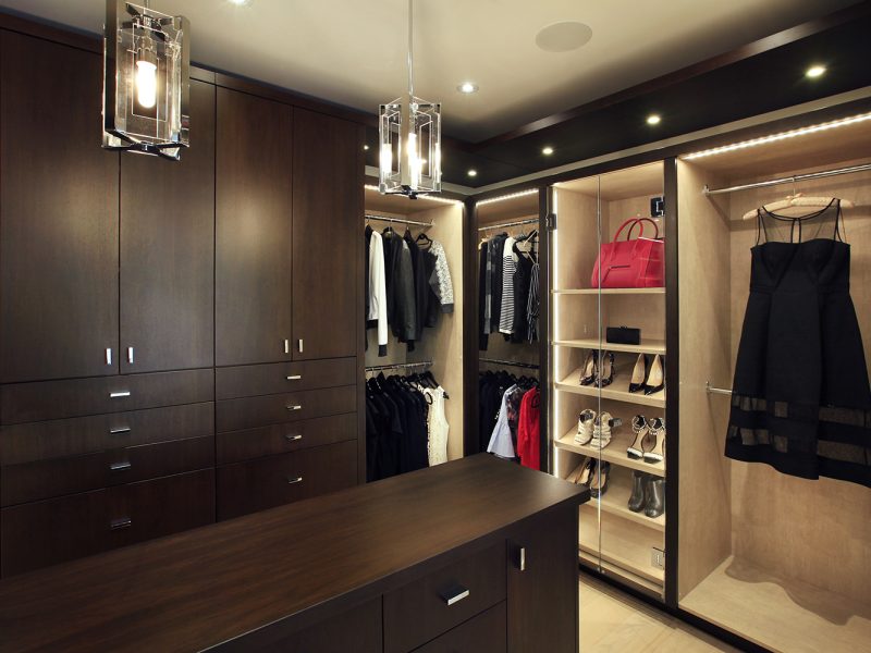 Purse and shoe storage inside closet