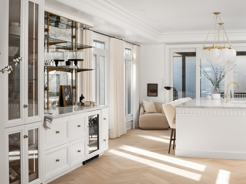 Servery beside kitchen island