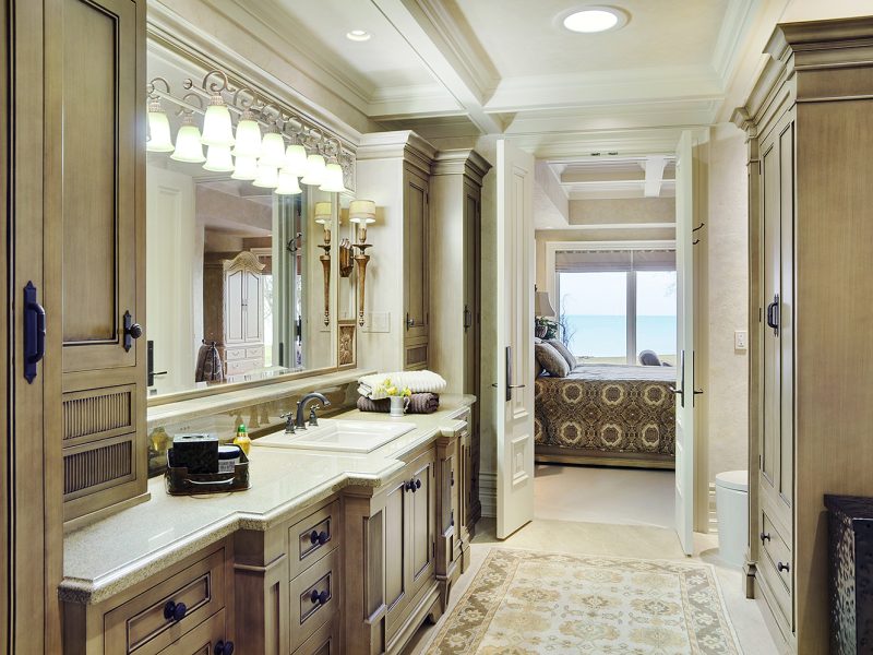 Traditional primary ensuite