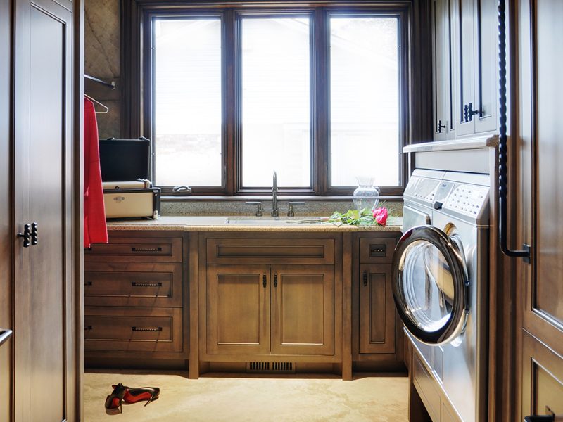 Traditional laundry room