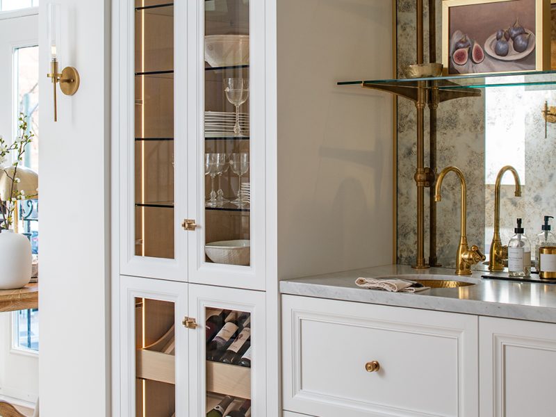 Wine cabinet with glass cabinet doors